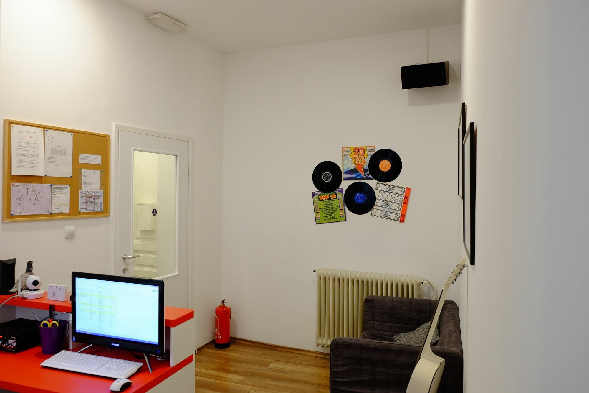 Love Croatia Hostel-Mir Guesthouse Zagreb Exterior photo